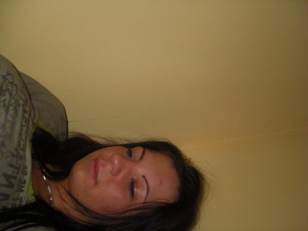 25P Sexy Polish brunette