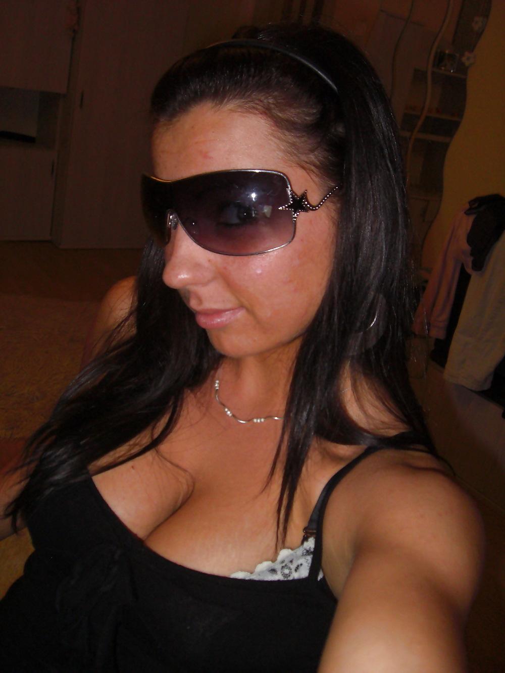 25P Sexy Polish brunette