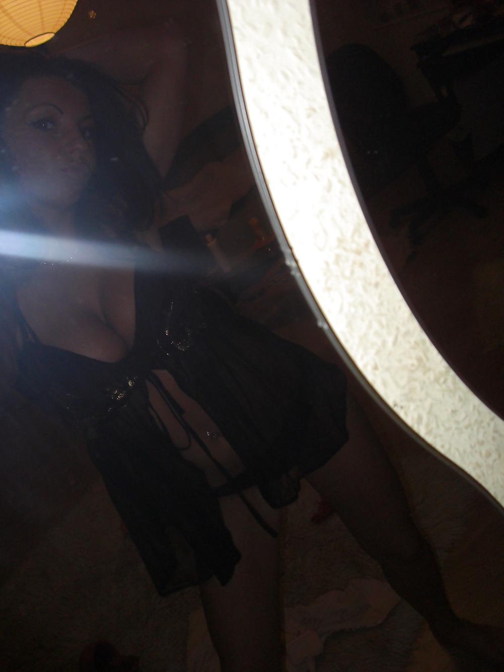 25P Sexy Polish brunette