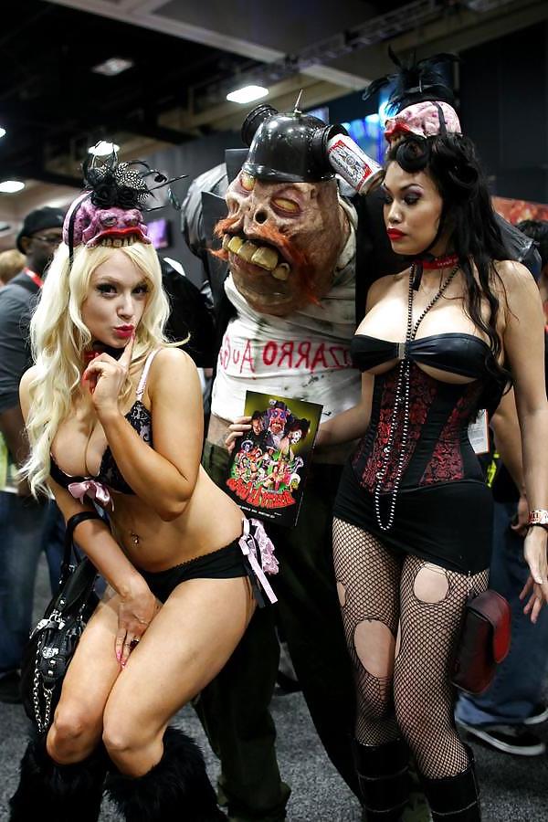 25P Comic-con 2011  las mejores chicas