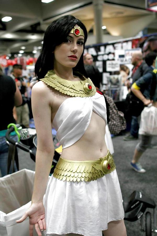 25P Comic-con 2011  las mejores chicas