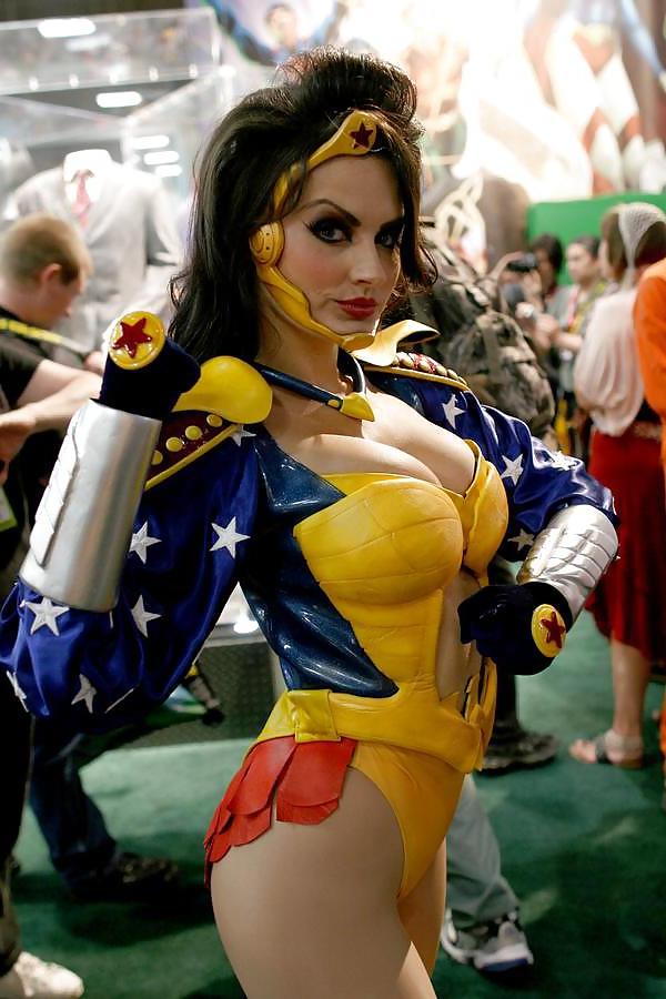 25P Comic-con 2011  las mejores chicas