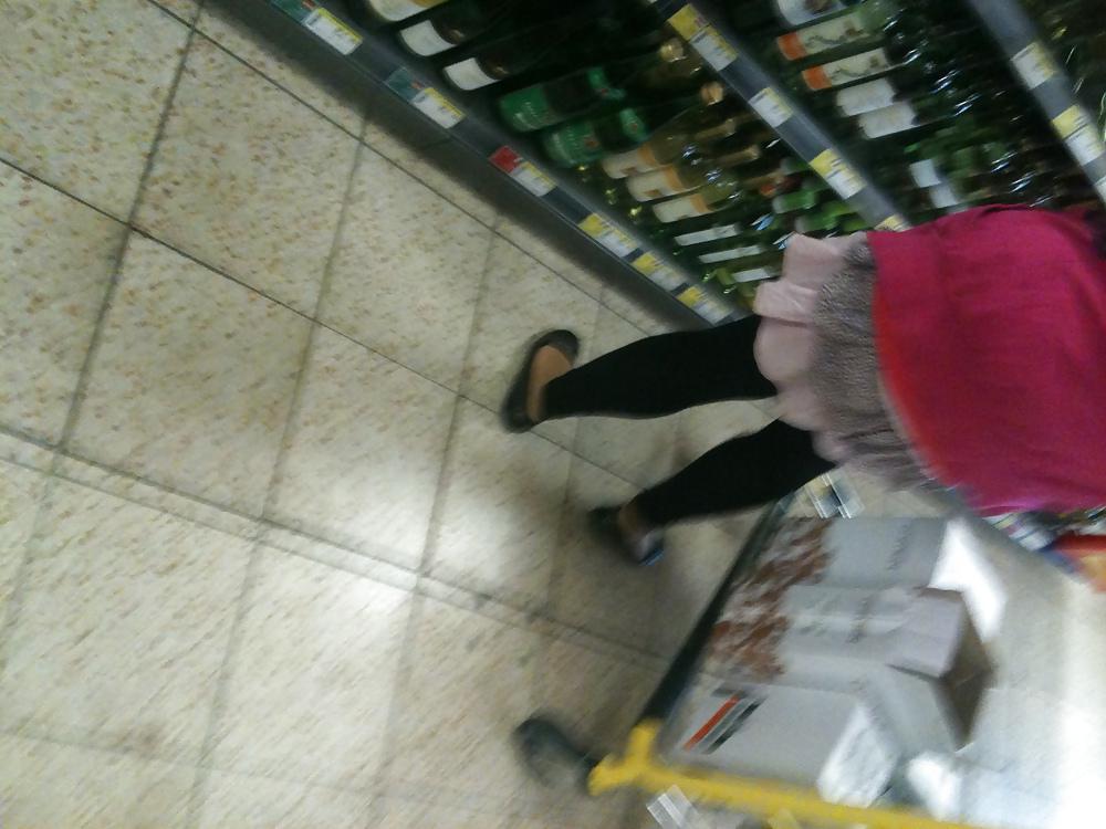 25P Selfmade candid pics ....