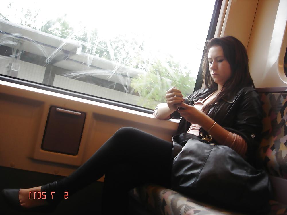 25P Selfmade candid pics ....