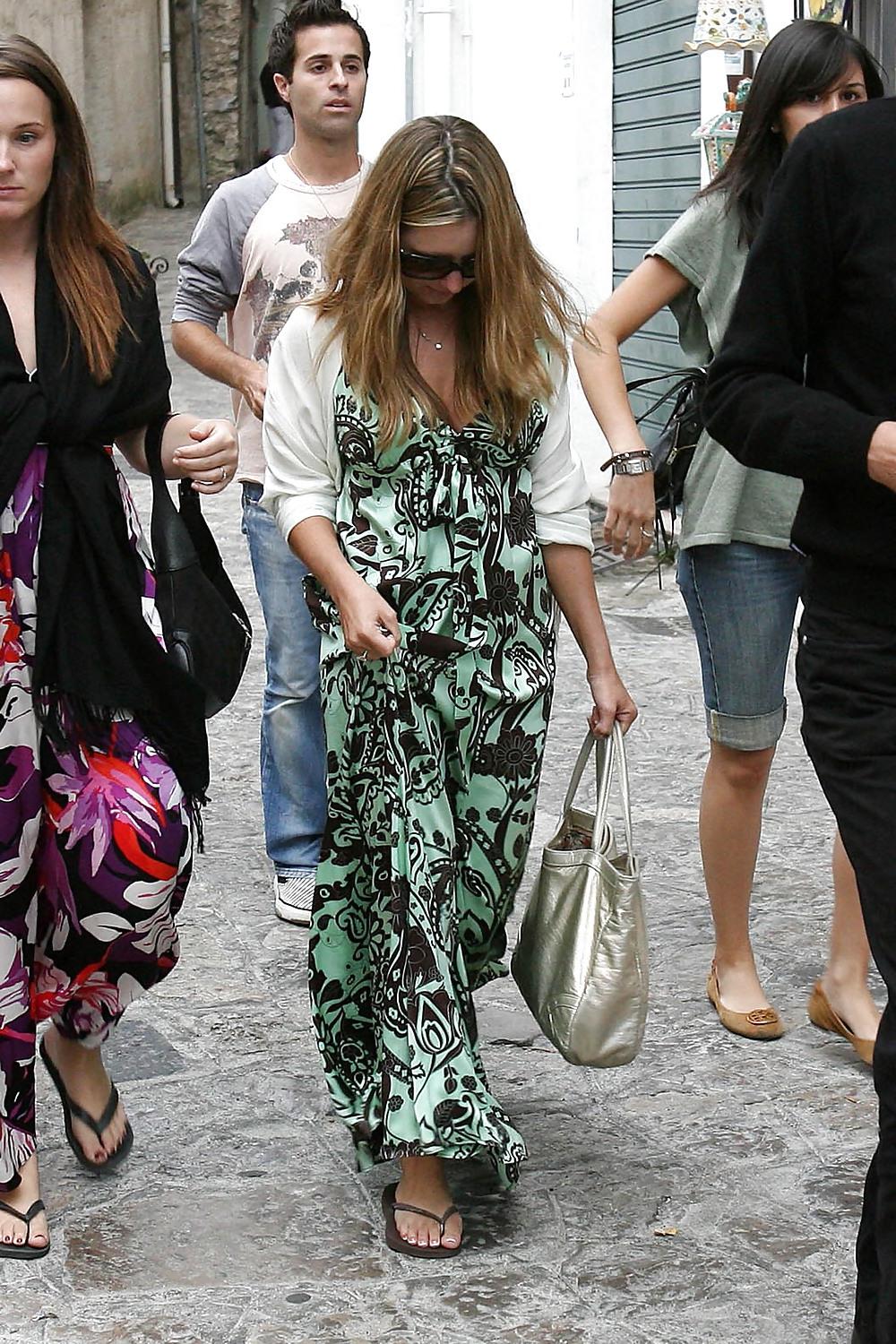 25P Beverley Mitchell Foot Pics