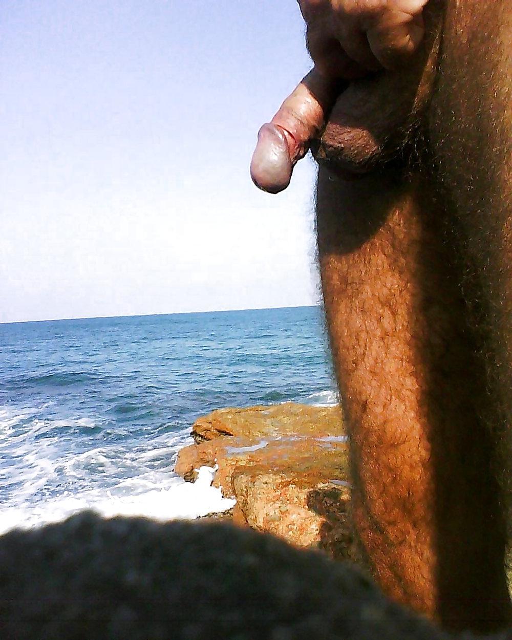8P ME ...Exhib at Sea