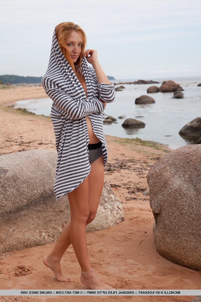18P Euro babe Michelle H showing off phat teen ass on beach for glamour pics