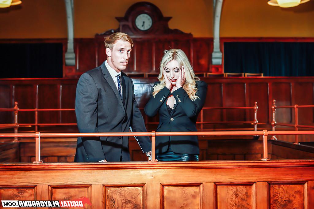 16P Blonde prisoner Valerie Fox fucking correctional office in sexy stockings