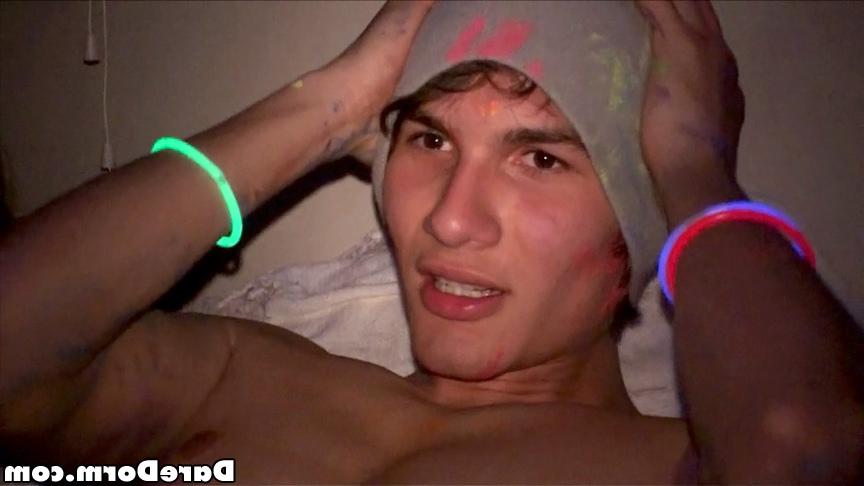 16P Lascivious coeds are into wild foursome groupsex with their dorm mates