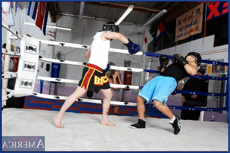 16P Fabulously hot babe Rachel Roxxx fucking hardcore on the boxing rink