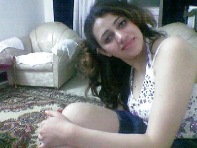 25P Arab Girls 15