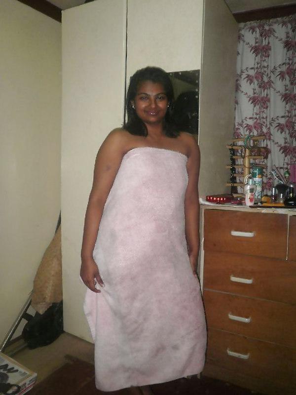 9P Desi girls