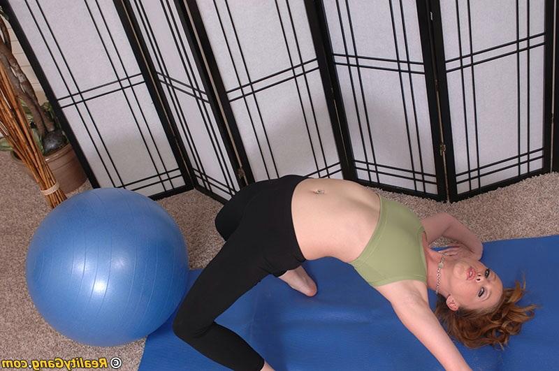 16P Flexy babe with tiny tits Leighlani Red gets rid of her sport outfit
