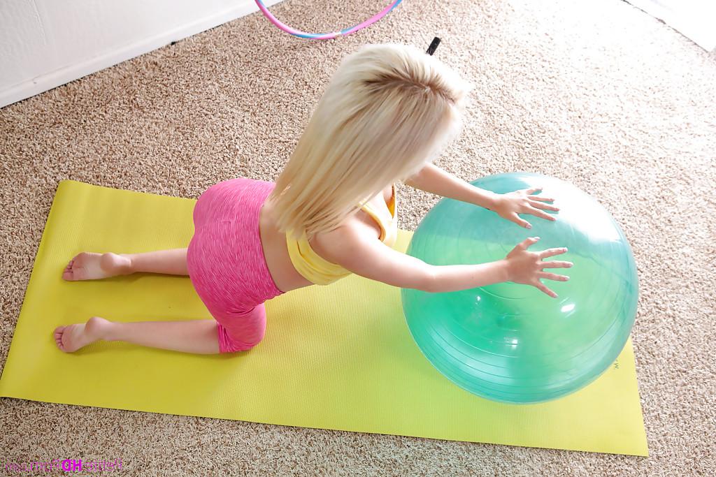 16P Barely legal blonde chick Piper Perri working out barefoot in spandex