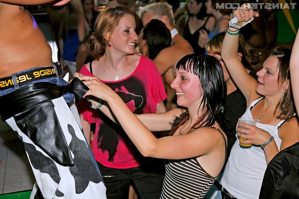 16P Naughty european amateurs are into wild sex party with malestrippers