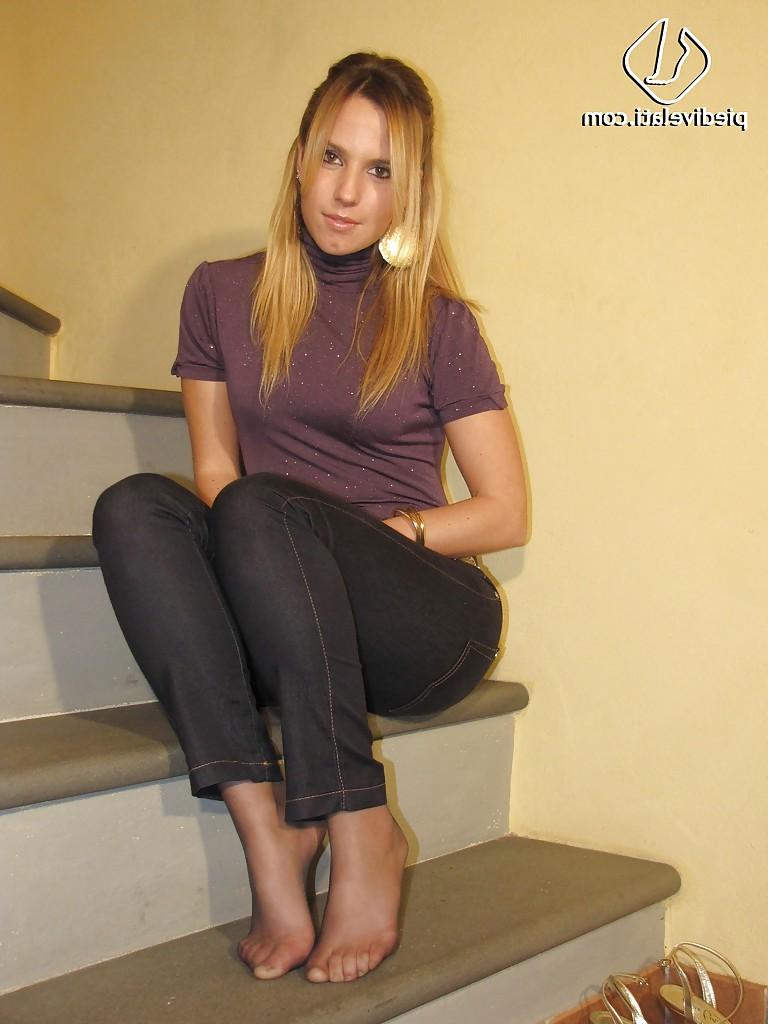 16P Blonde whore babe Selene is a foot fetish model with nice legs