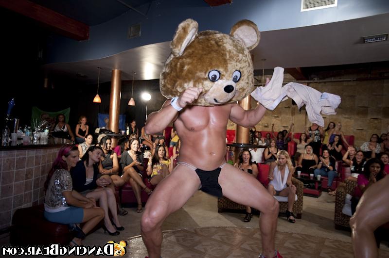 16P Interracial wild party reveals first class blowjobs from hot girls