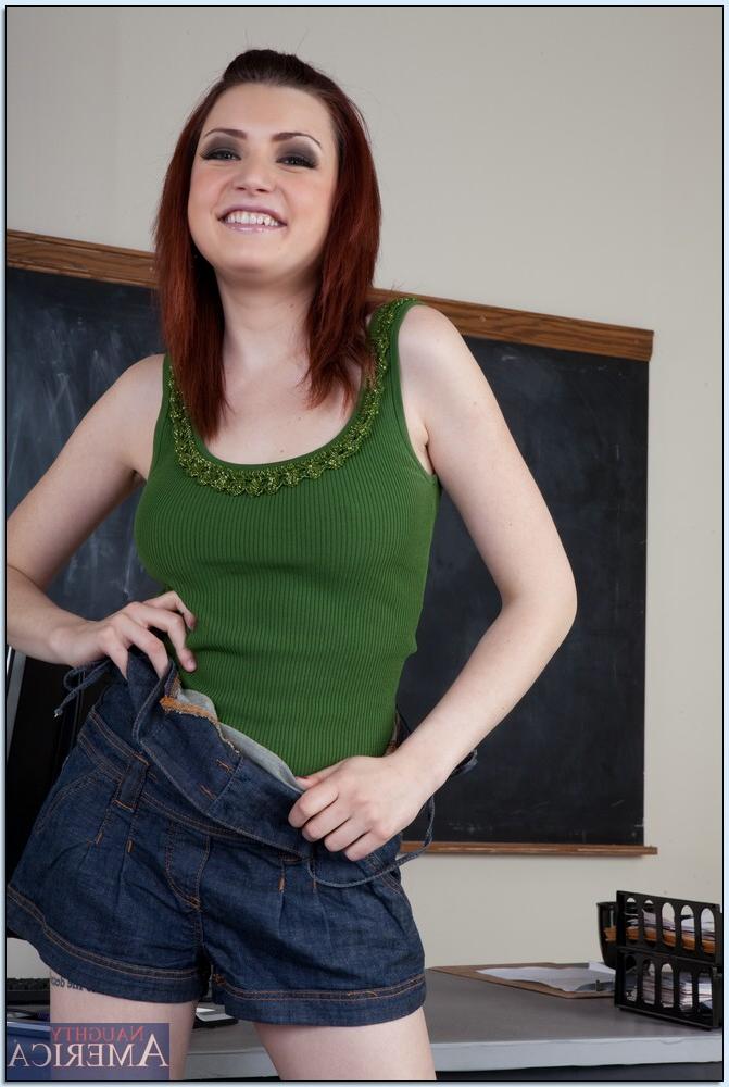 16P Tattooed red-haired coed Marina Blue wants you in her pussy