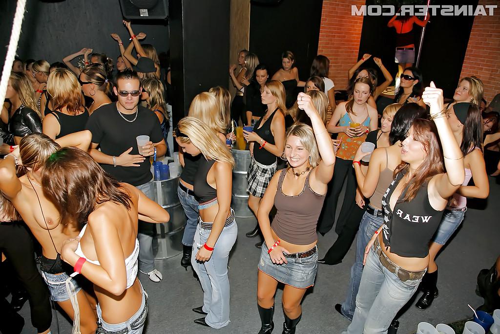 16P Cock starving european sluts going down at the drunk sex party