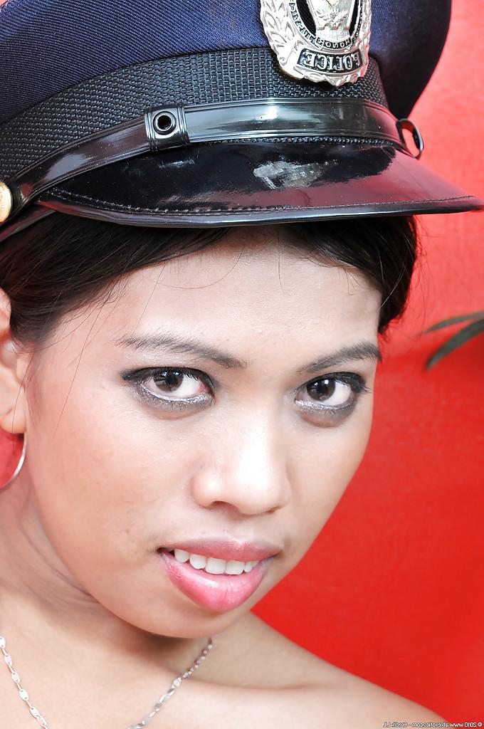 16P Slutty cop Jenny slowly undresses and makes you want to be arrested