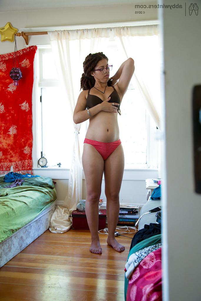 16P Busty amateur Christina takes off pantie sand lets saggy boobs hang