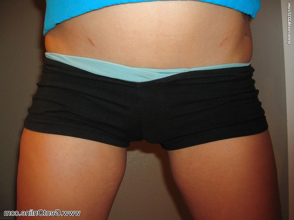 16P Who wouldn't want a busty babe like Kadence who strips for her man?