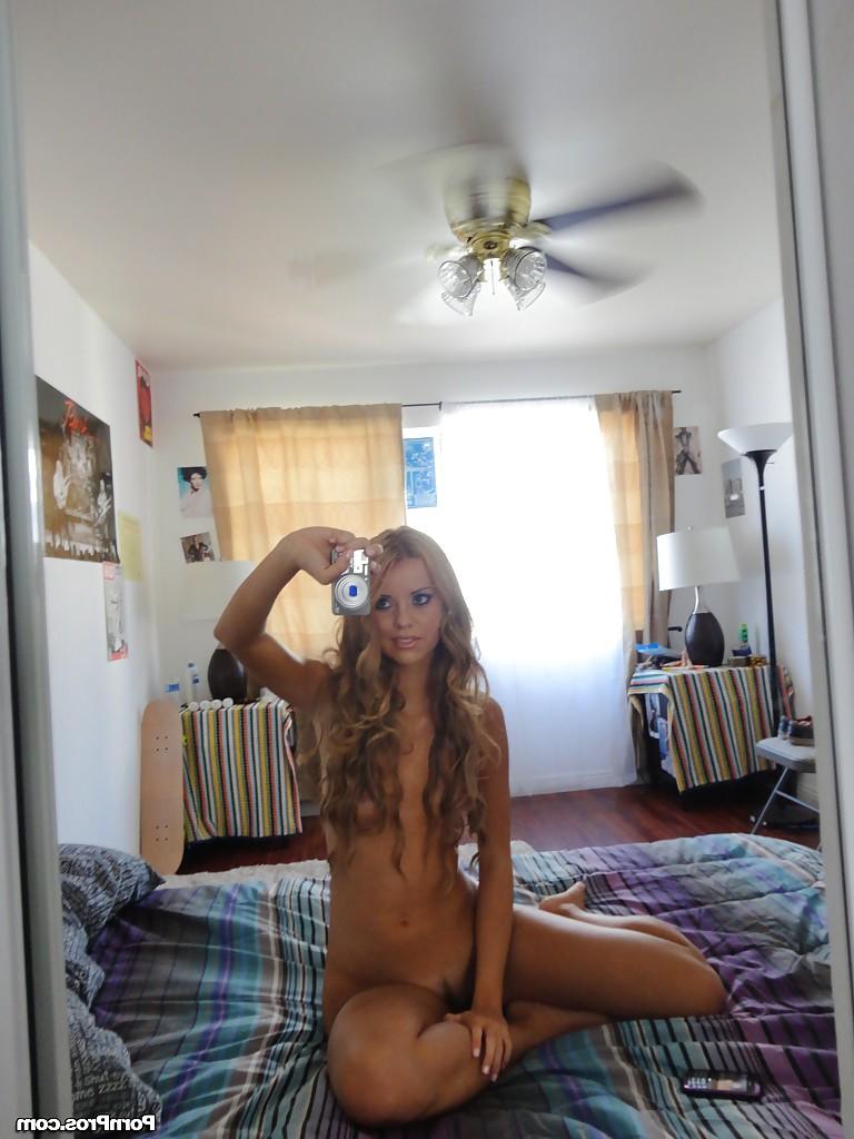 16P Webcam nudity solo scenes along tanned blondie, Jesse Rogers
