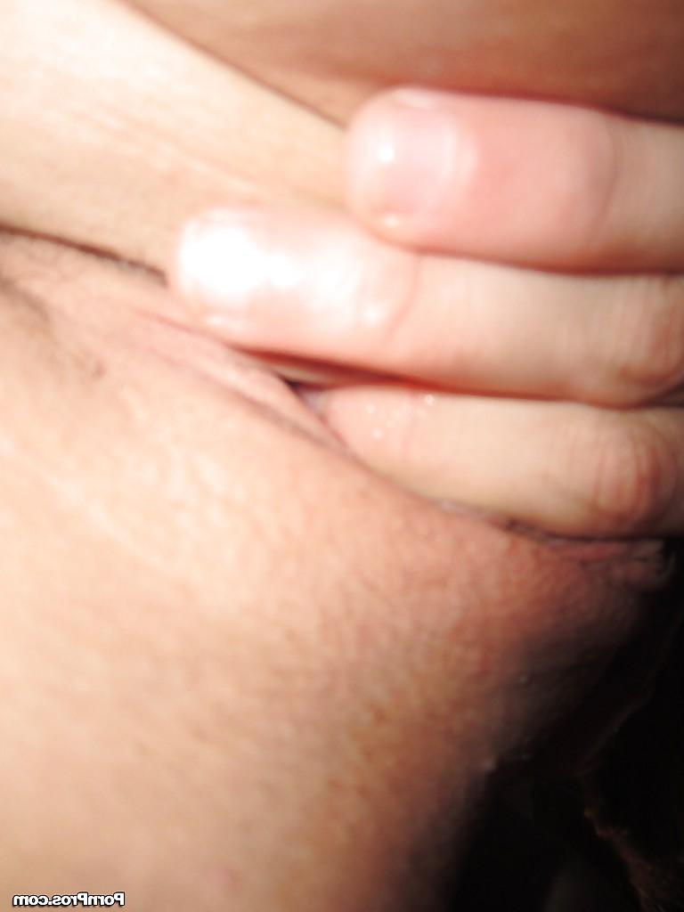 16P Blonde chick with big tits Tiffany Fox is showing her ass in pink underwear