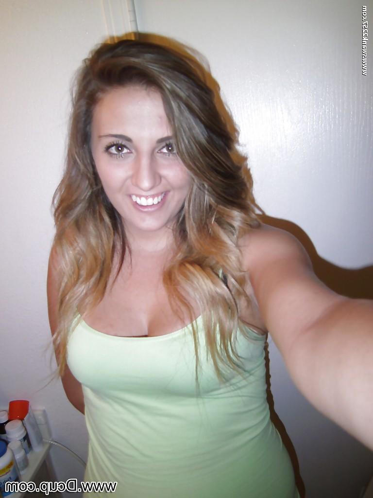 16P With every shot babe Brooke B. takes more daring pics of her body
