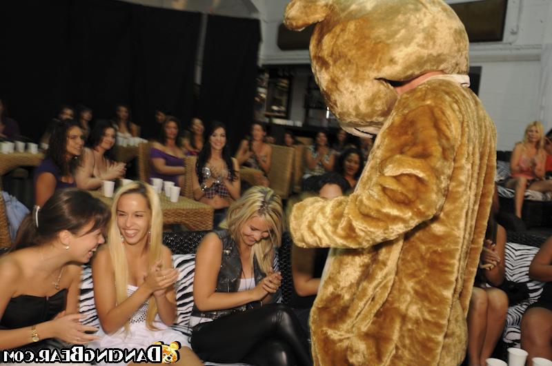 16P Stunning babes go all out at the wild party with a malestripper