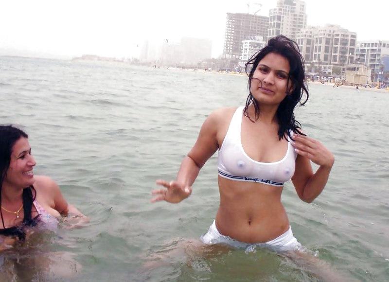 20P Desi tits at Beach