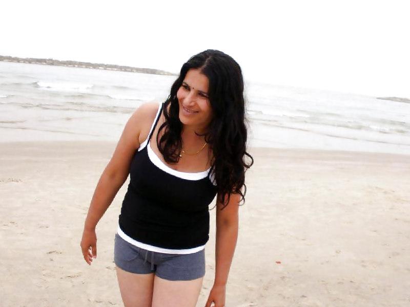 20P Desi tits at Beach