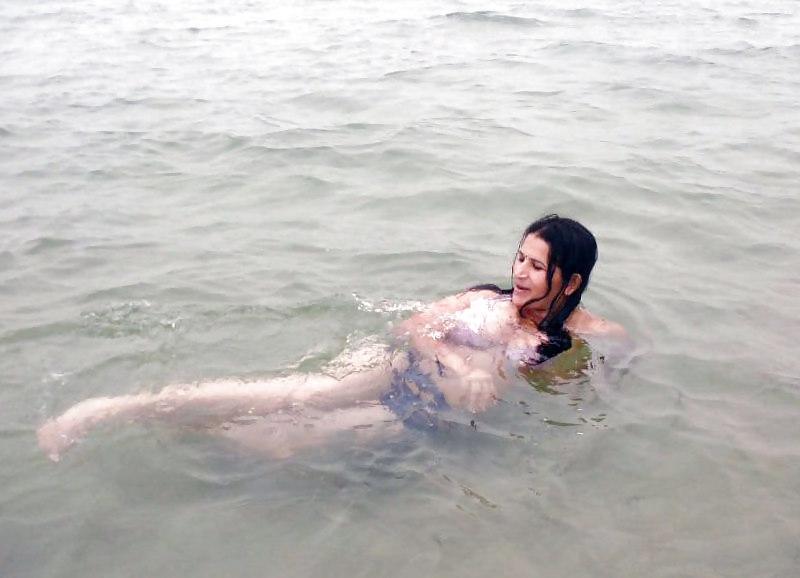 20P Desi tits at Beach