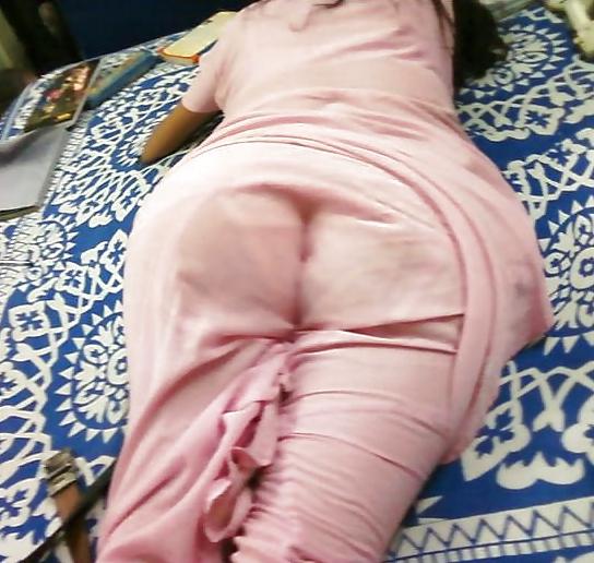 25P Desi gaand