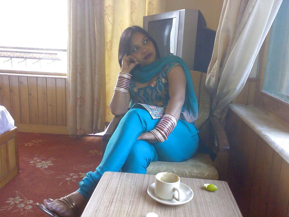 25P Desi gaand