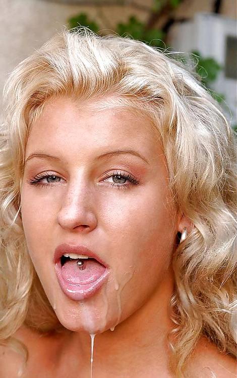 14P Blonde sucking off her guy