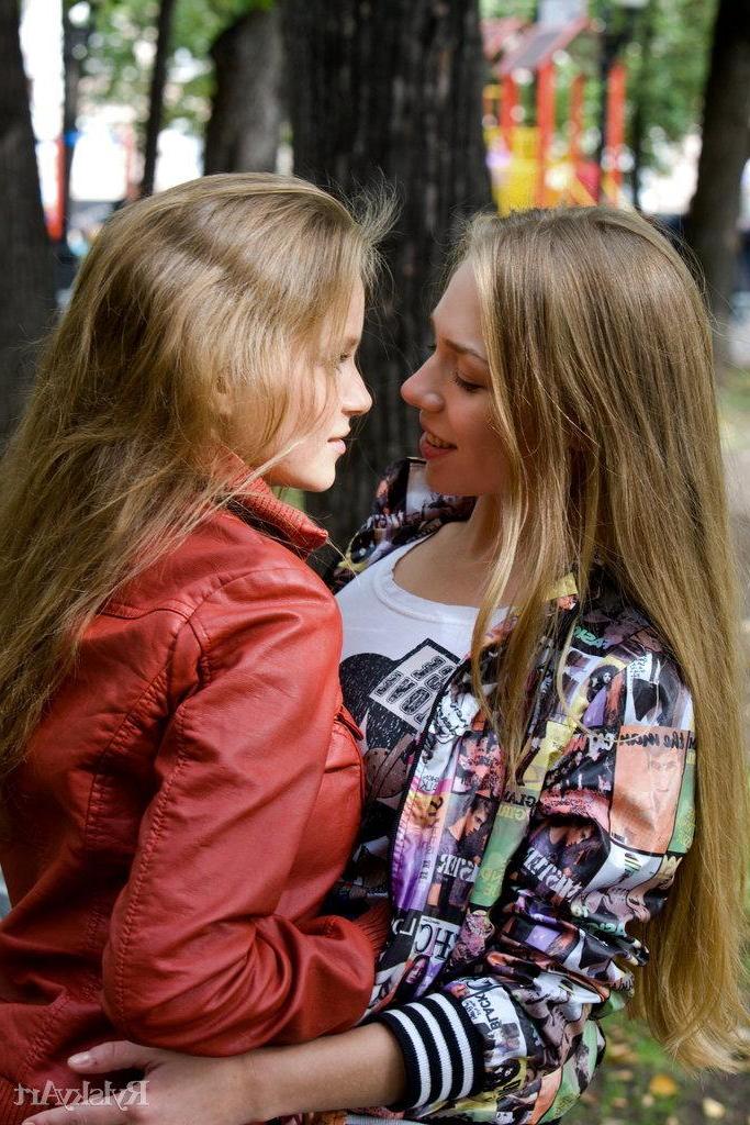 16P Pictures of Liv and Alexandra having some hot lesbian sex together