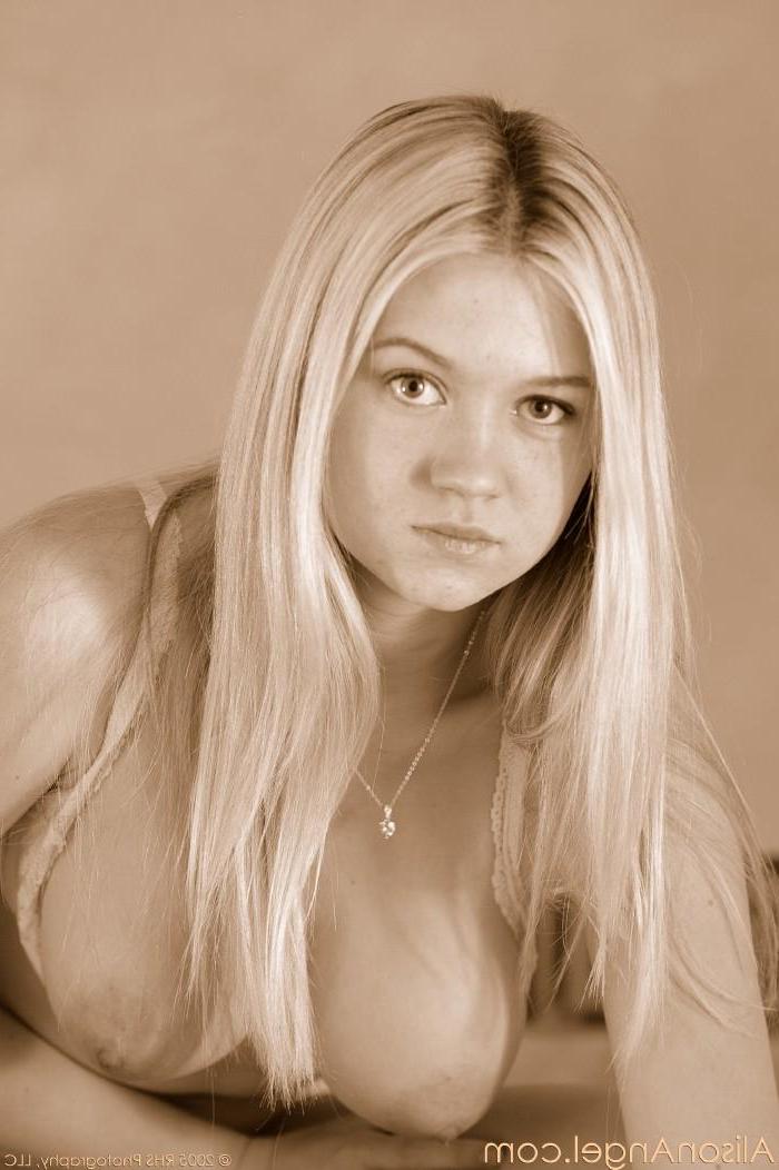 20P Pictures of Alison Angel showing her stunning beauty