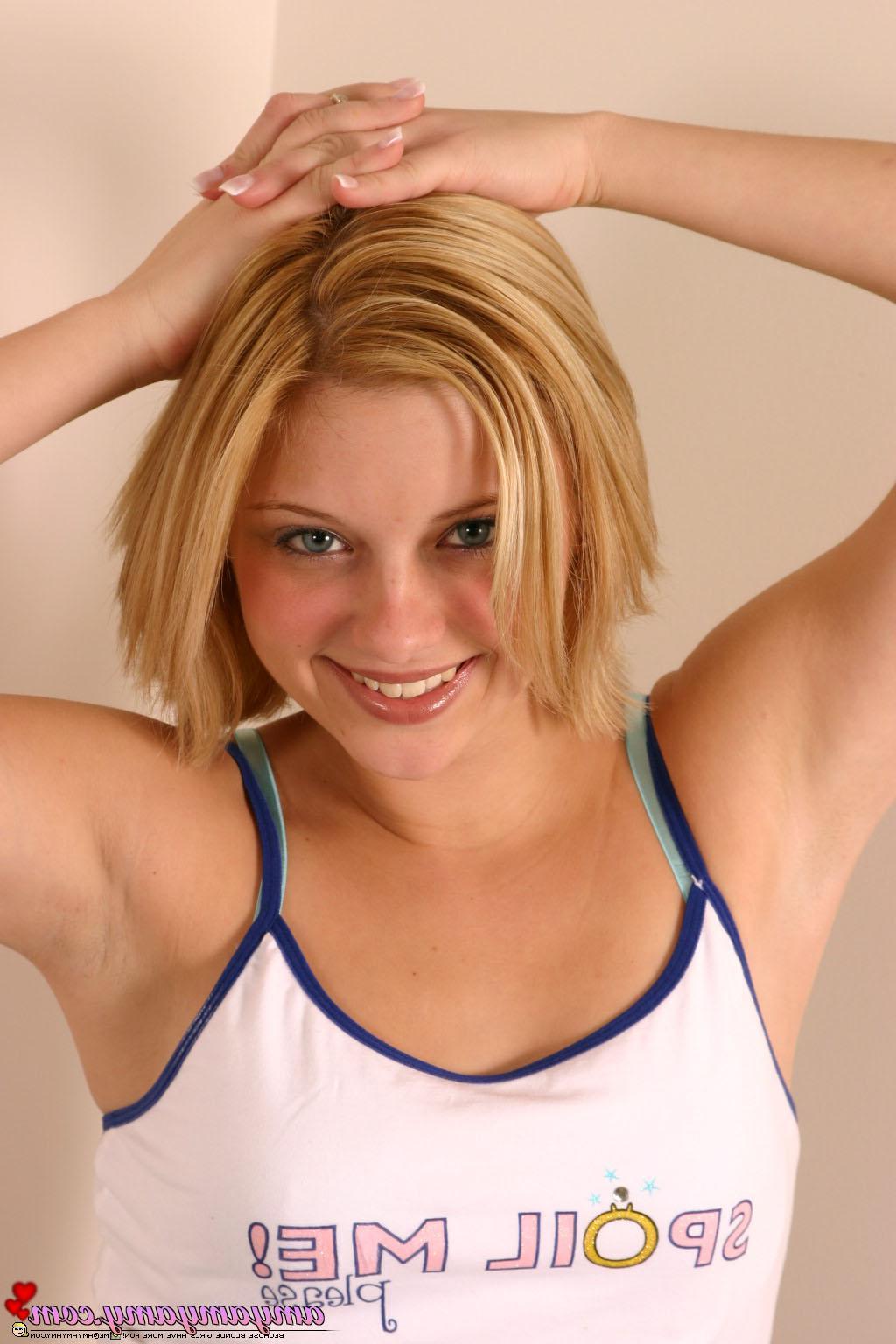 20P Pictures of teen porn girl Amy Amy Amy teasing in her underwear