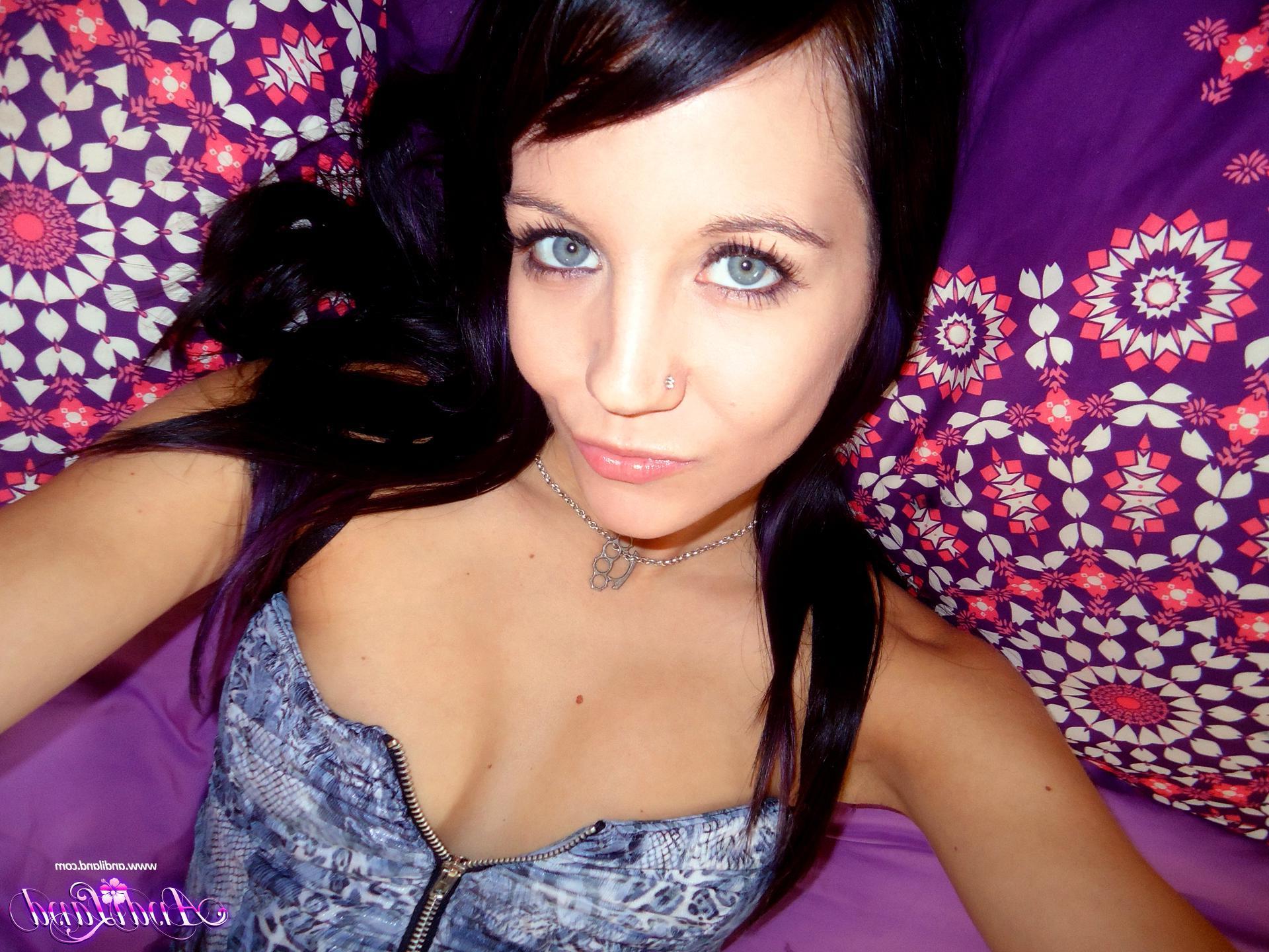 15P Andi Land takes some hot pics of her sexy body just for you
