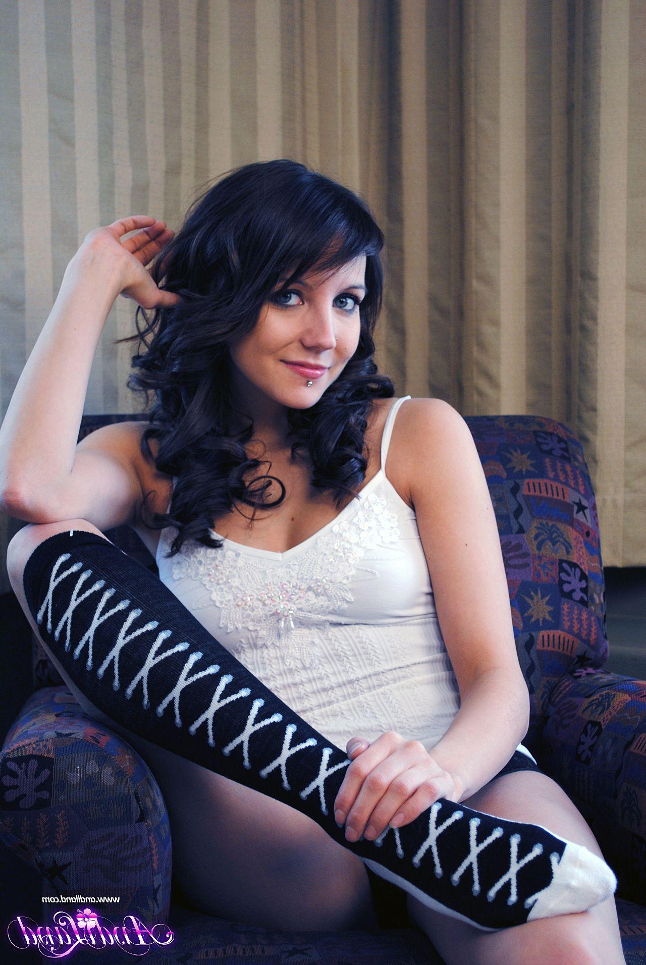 15P Pictures of teen Andi Land teasing with her incredible beauty