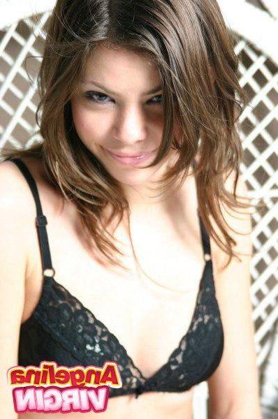 16P Pictures of Angelina Virgin with with her beauty