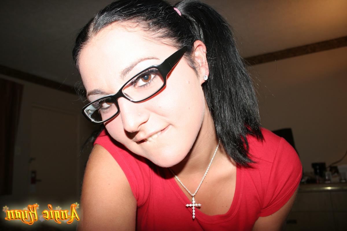 20P Pictures of teen girl Angie Ryan sucking dick with glasses on