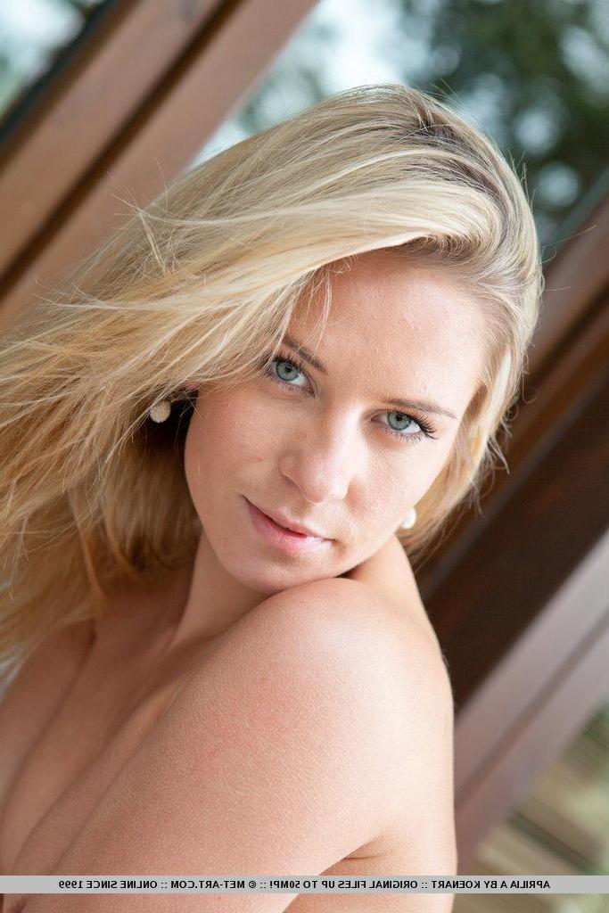 18P Pictures of teen beauty Aprilia A showing you her tight pussy and perfect body