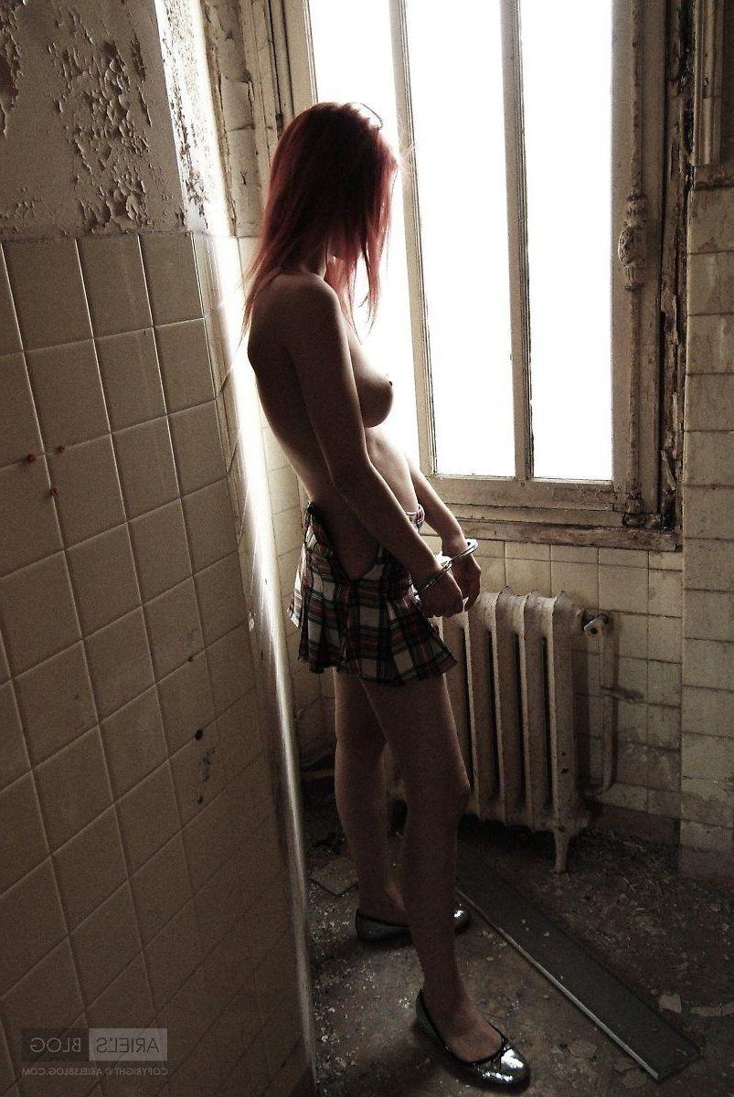 16P Pictures of teen Ariel handcuffed for your pleasure