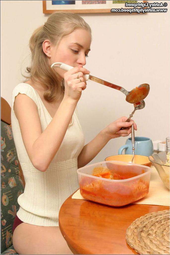20P Pictures of teen Ashley Lightspeed making a mess in the kitchen