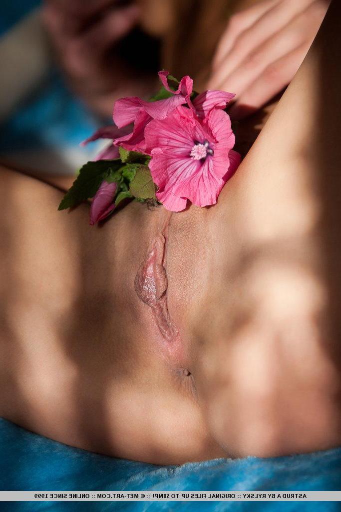 18P Pictures of teen beauty Astrud A showing her beautiful flower