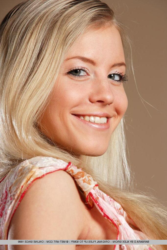 18P Pictures of blonde teen beauty Barbara D flaunting her sexiness
