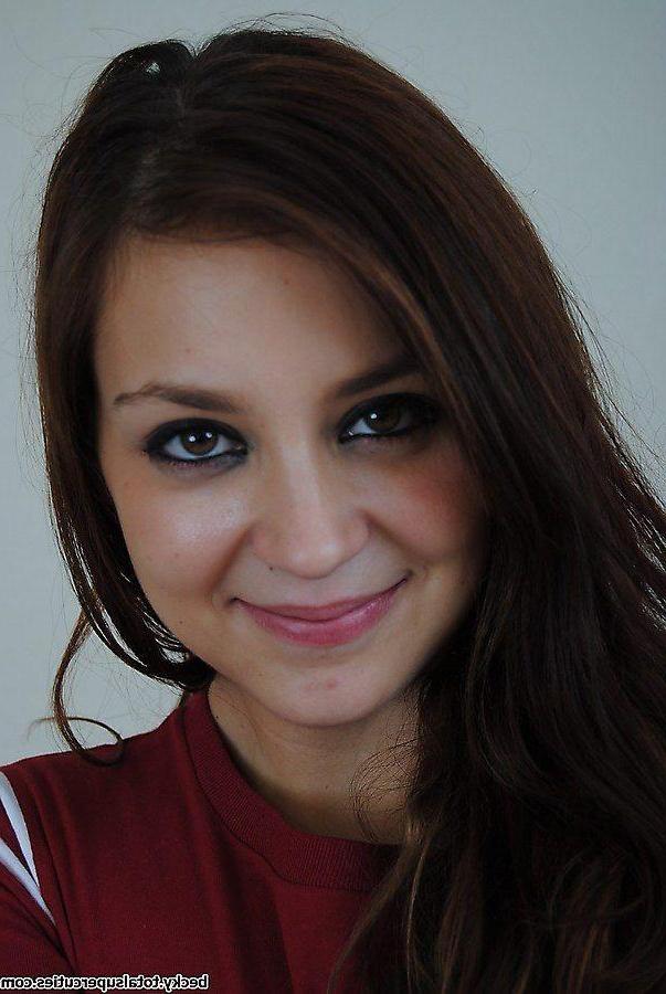 20P Pictures of teen girl Becky spreading for your cock