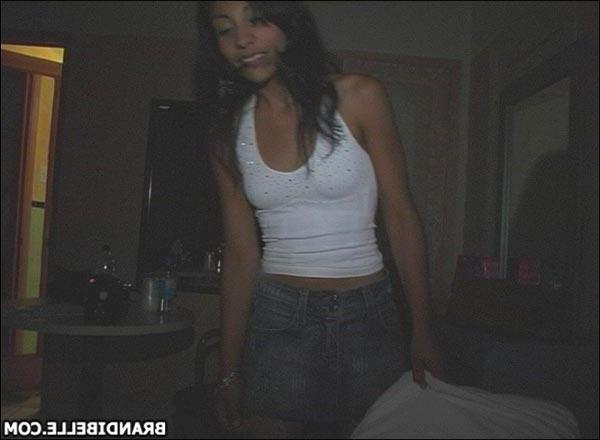 16P Pictures of Brandi Belle blowing a guy in his sleep